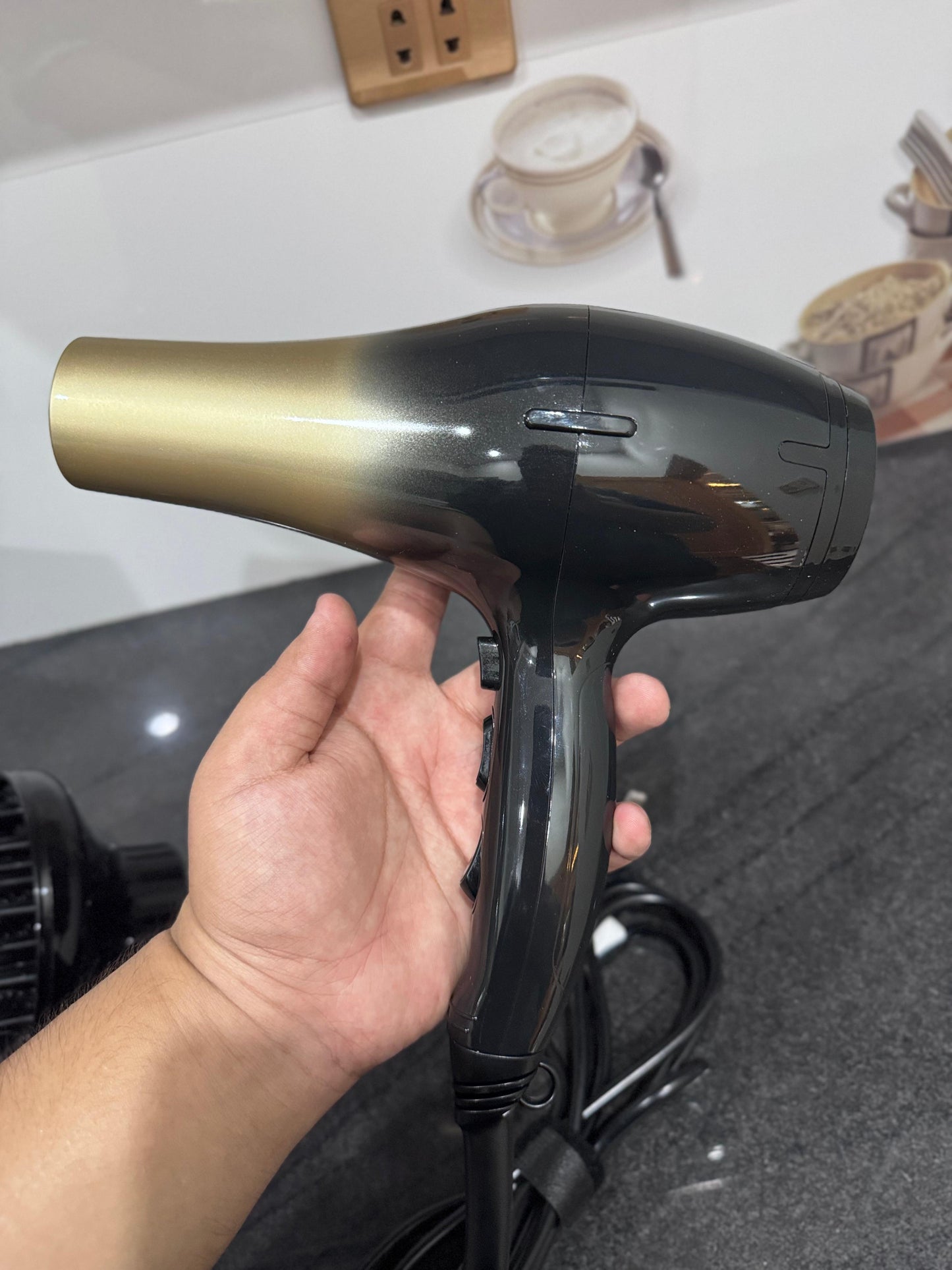 Kipozi Hair Dryer